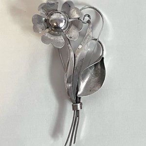 Vintage signed TRUART 925 Sterling Silver Floral Daisy Brooch Pin